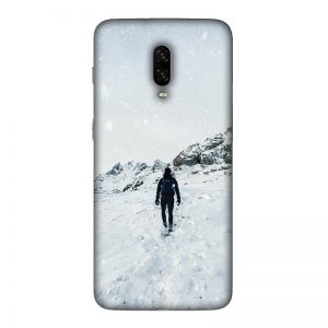 Trekker in Snow OnePlus 6T Mobile Cover