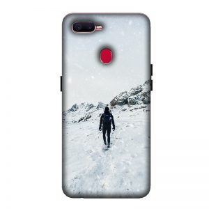 Trekker in Snow Oppo F9 Mobile Cover
