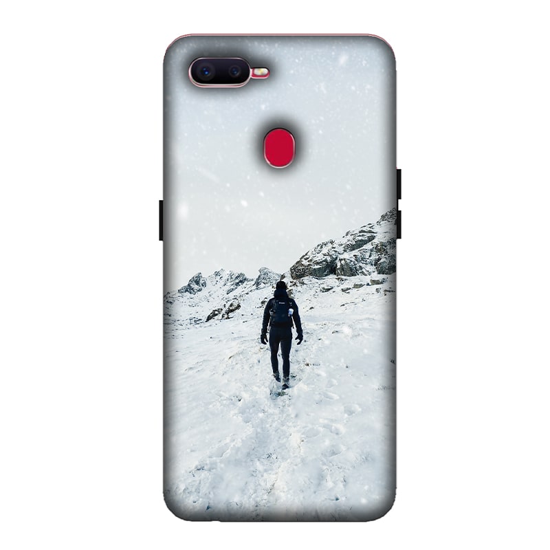 Trekker in Snow Oppo F9 Mobile Cover