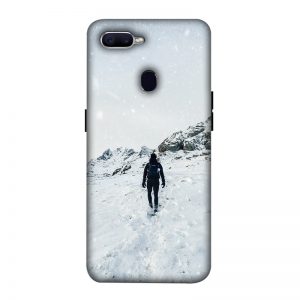 Trekker in Snow Oppo F9 Pro Mobile Cover