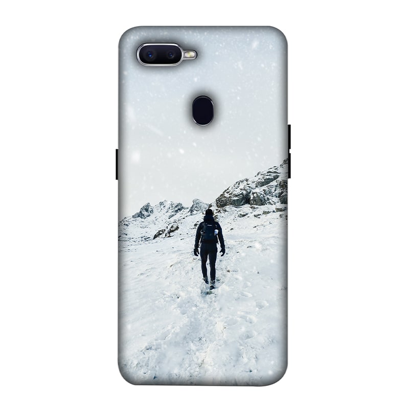 Trekker in Snow Oppo F9 Pro Mobile Cover