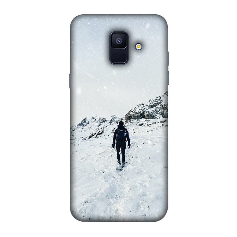 Trekker in Snow Samsung Galaxy A6 Mobile Cover