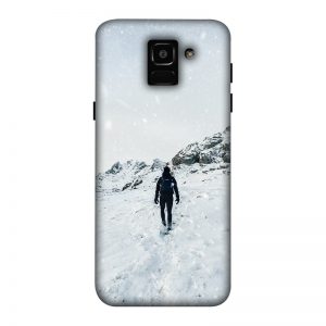 Trekker in Snow Samsung J6 Mobile Cover