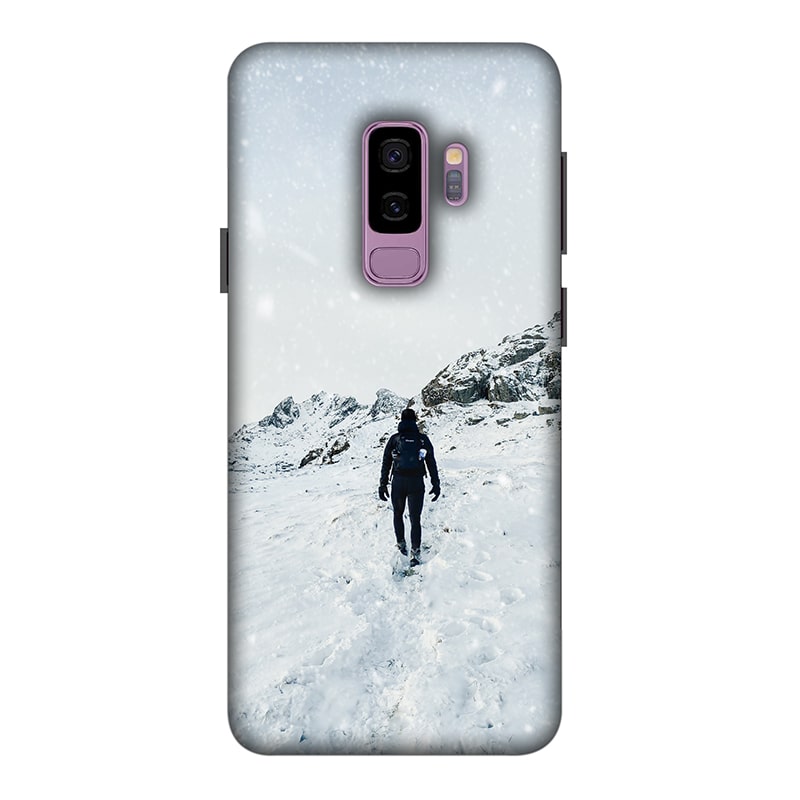Trekker in Snow Samsung Galaxy S9 Plus Mobile Cover