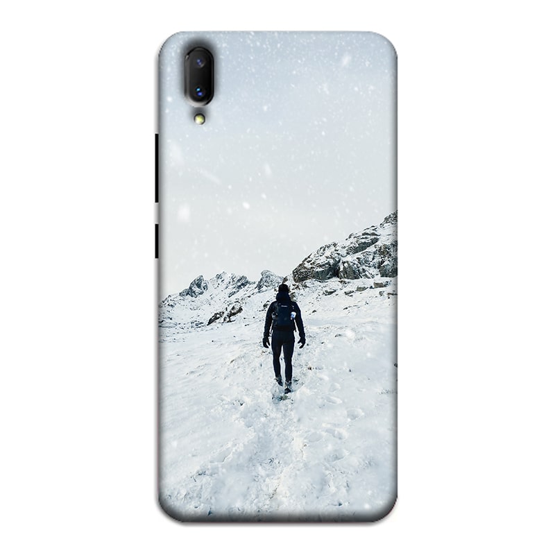 Trekker in Snow Vivo V11 Pro Mobile Cover