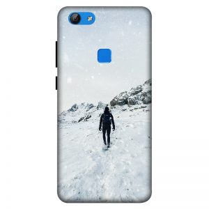 Trekker in Snow Vivo V7 Mobile Cover