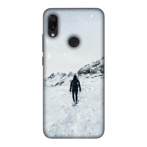 Trekker in Snow Redmi Note 7 Pro Mobile Cover