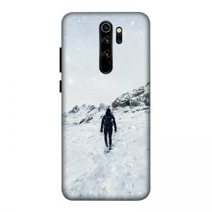 Trekker in Snow Redmi Note 8 Pro Mobile Cover