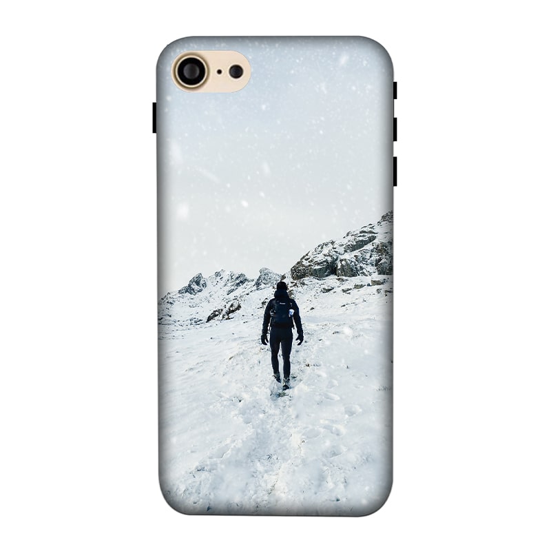 Trekker in Snow iPhone 7 Mobile Cover